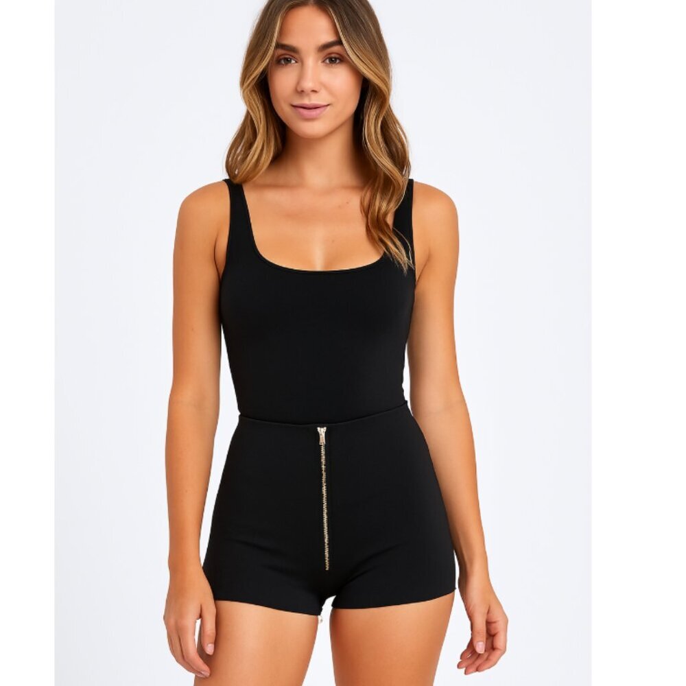 Angel Brinks Zip Up Shorts Size Large EUC